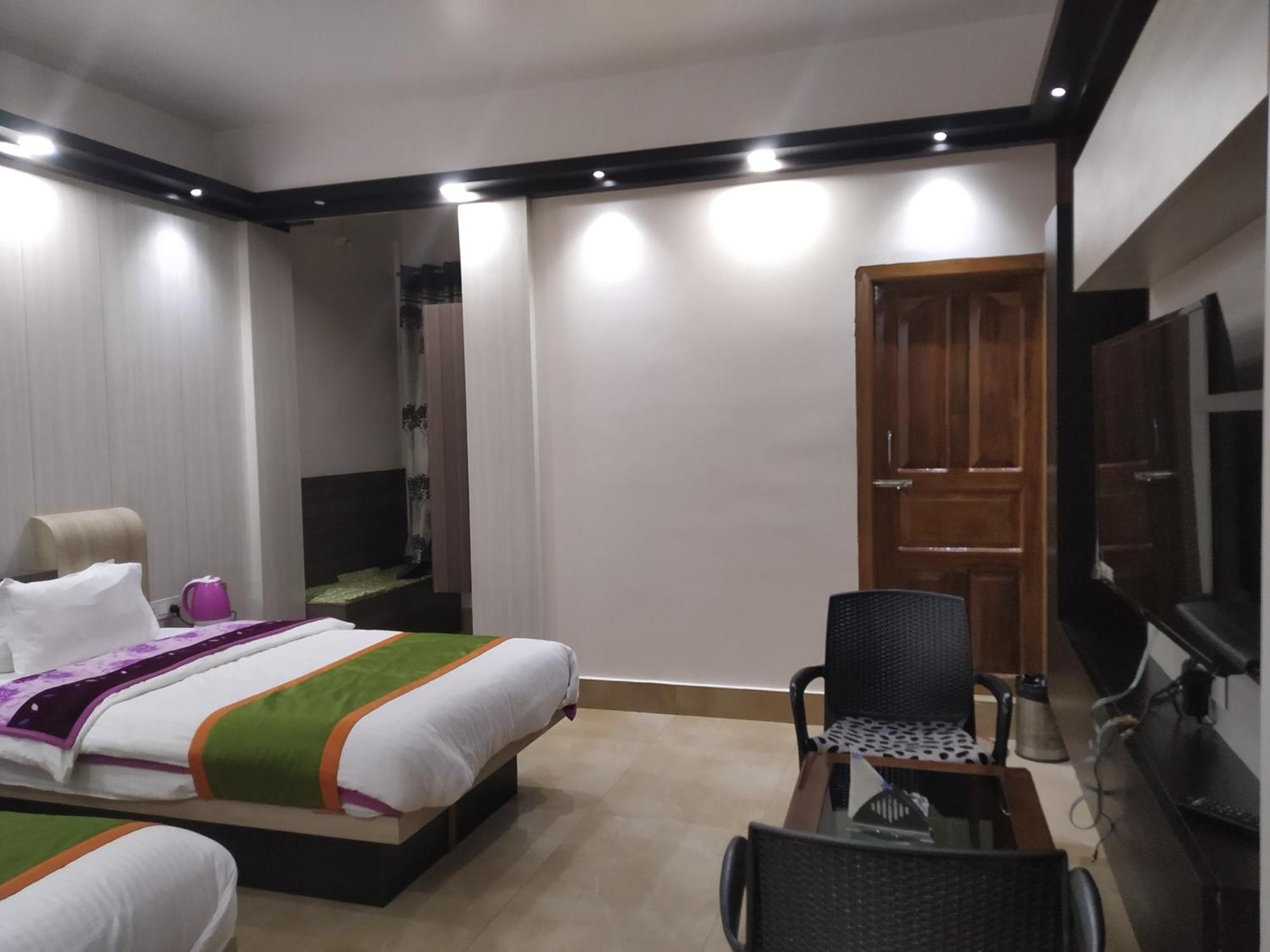 Ziro Palace Inn - A Boutique Hotel Hāpoli Esterno foto