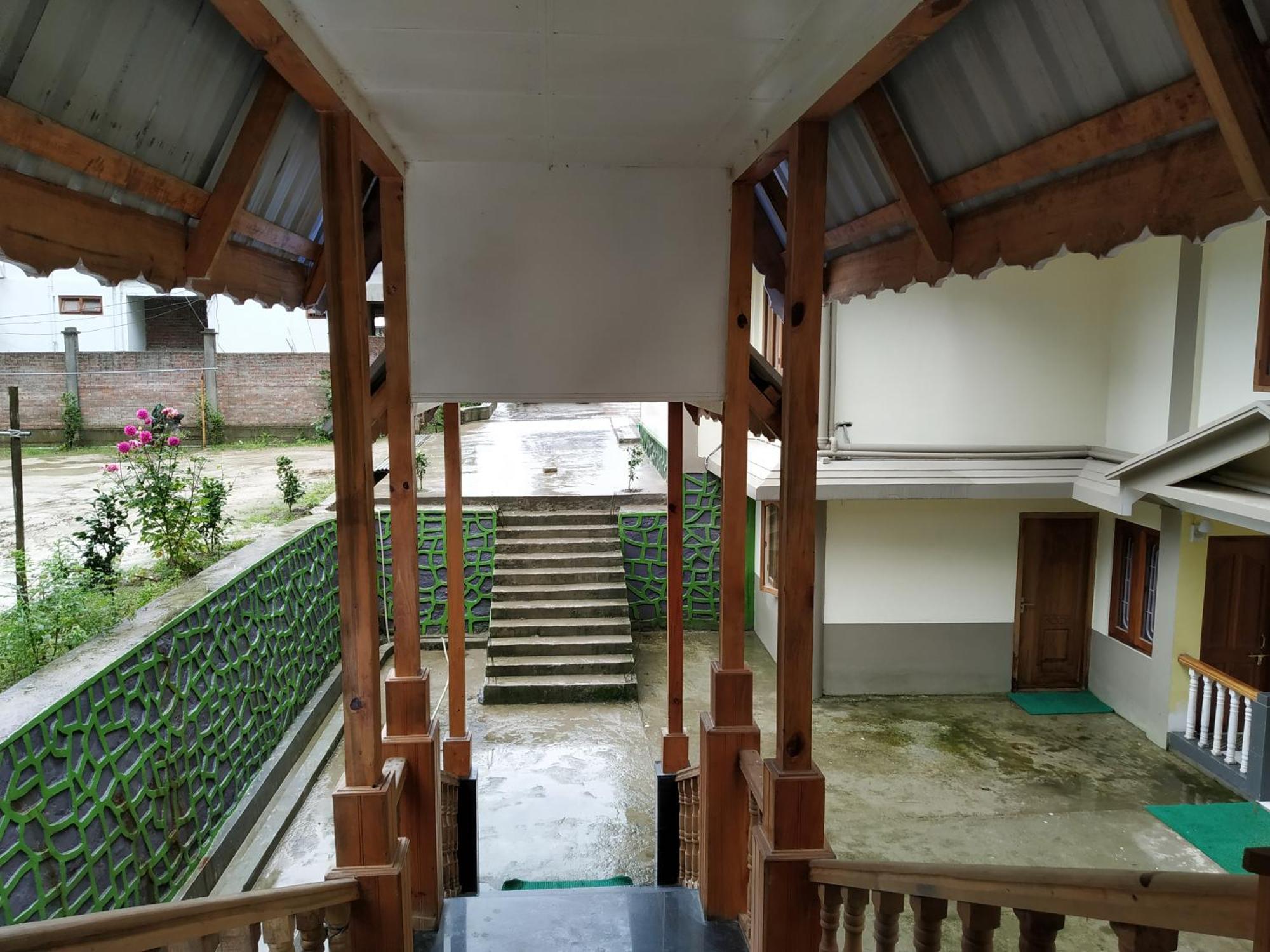 Ziro Palace Inn - A Boutique Hotel Hāpoli Esterno foto